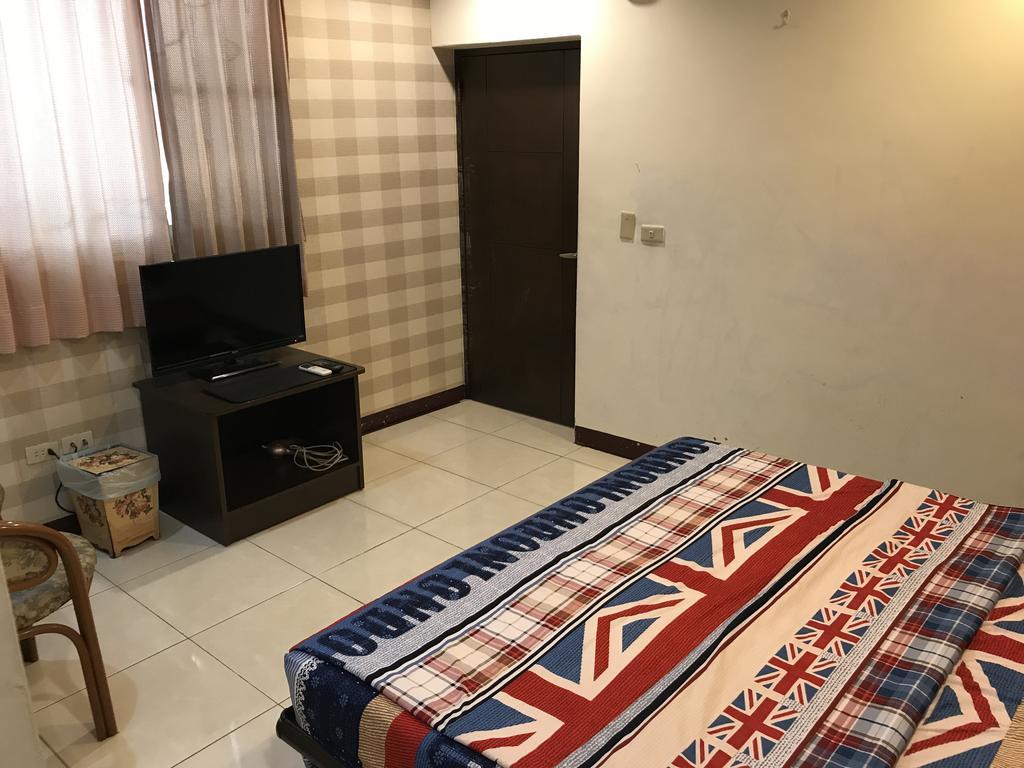 Hefeng Ting Homestay Hengchun Old Town Exterior foto