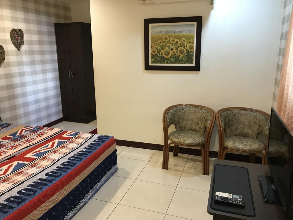 Hefeng Ting Homestay Hengchun Old Town Exterior foto