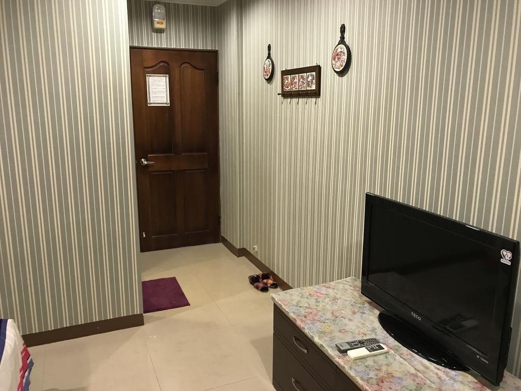 Hefeng Ting Homestay Hengchun Old Town Exterior foto