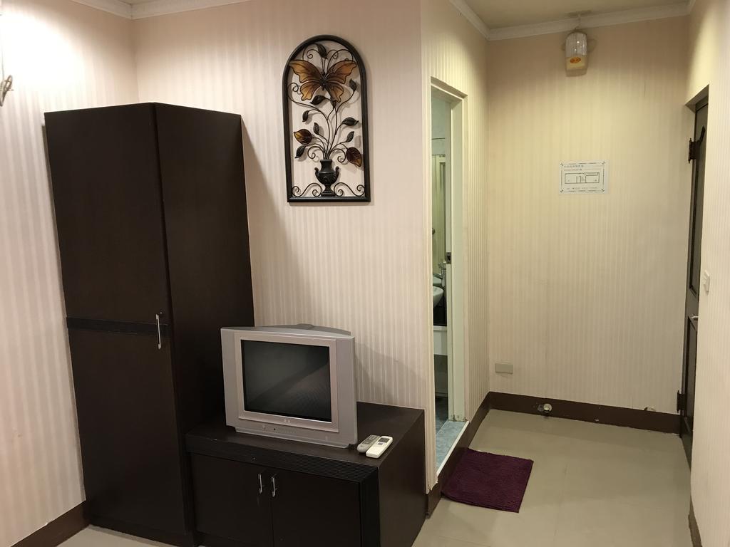 Hefeng Ting Homestay Hengchun Old Town Exterior foto
