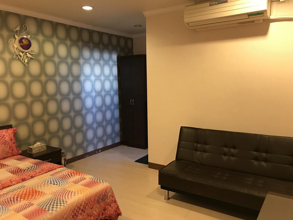 Hefeng Ting Homestay Hengchun Old Town Exterior foto