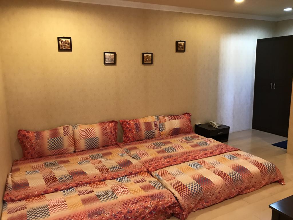 Hefeng Ting Homestay Hengchun Old Town Exterior foto