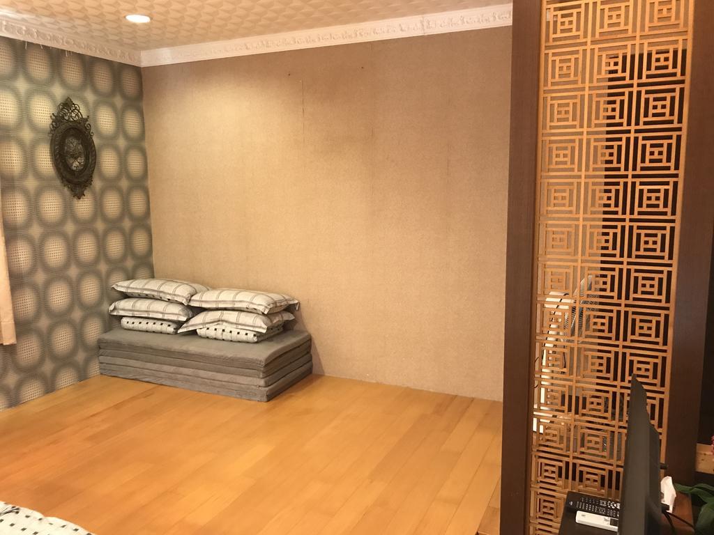 Hefeng Ting Homestay Hengchun Old Town Exterior foto